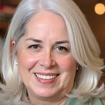 Lourdes Cody-Headshot